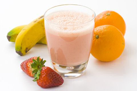 Strawberry banana orange juice smoothie